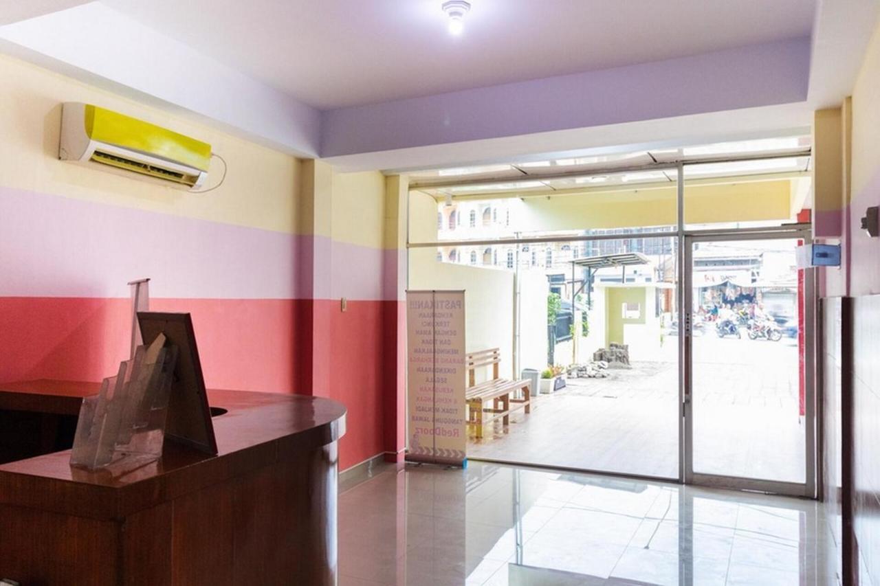 Reddoorz Plus @ Jalan Gatot Subroto Medan Sunggal Εξωτερικό φωτογραφία