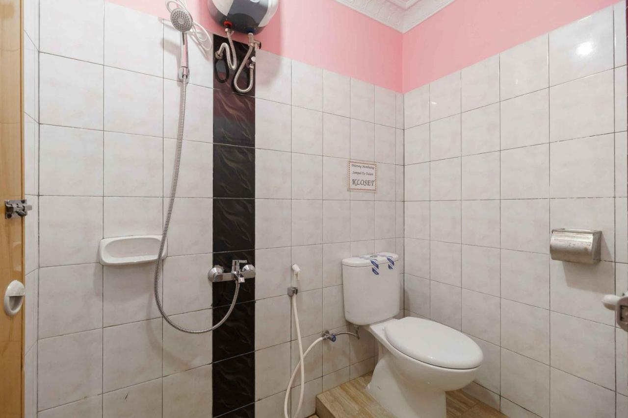 Reddoorz Plus @ Jalan Gatot Subroto Medan Sunggal Εξωτερικό φωτογραφία
