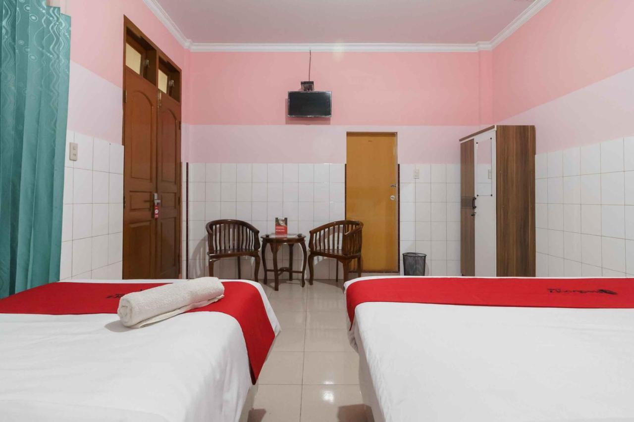 Reddoorz Plus @ Jalan Gatot Subroto Medan Sunggal Εξωτερικό φωτογραφία